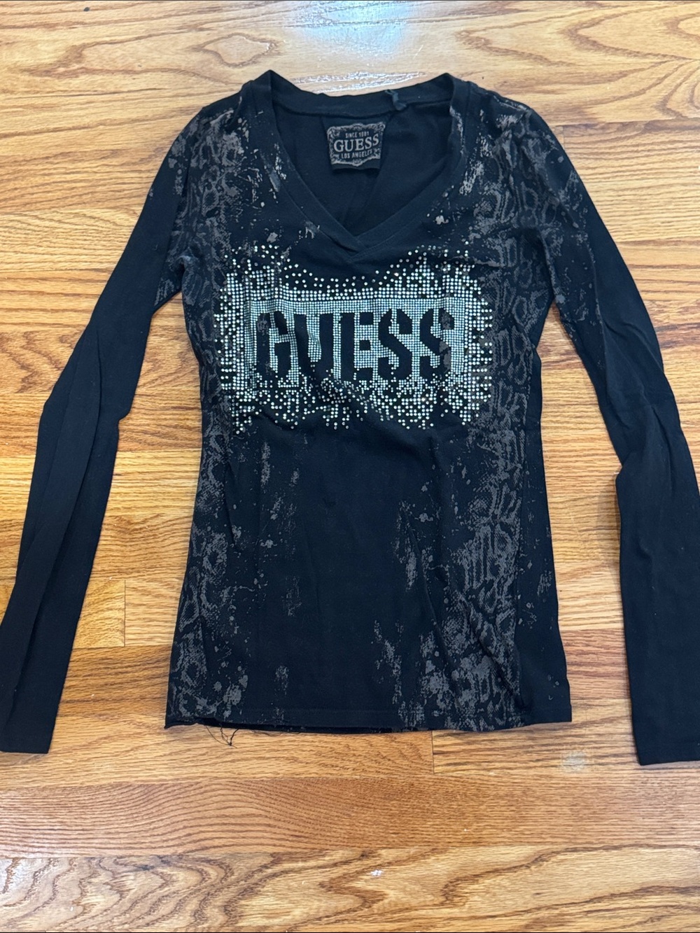 GUESS Black Long Sleeve V-Neck Studded Logo Top S
